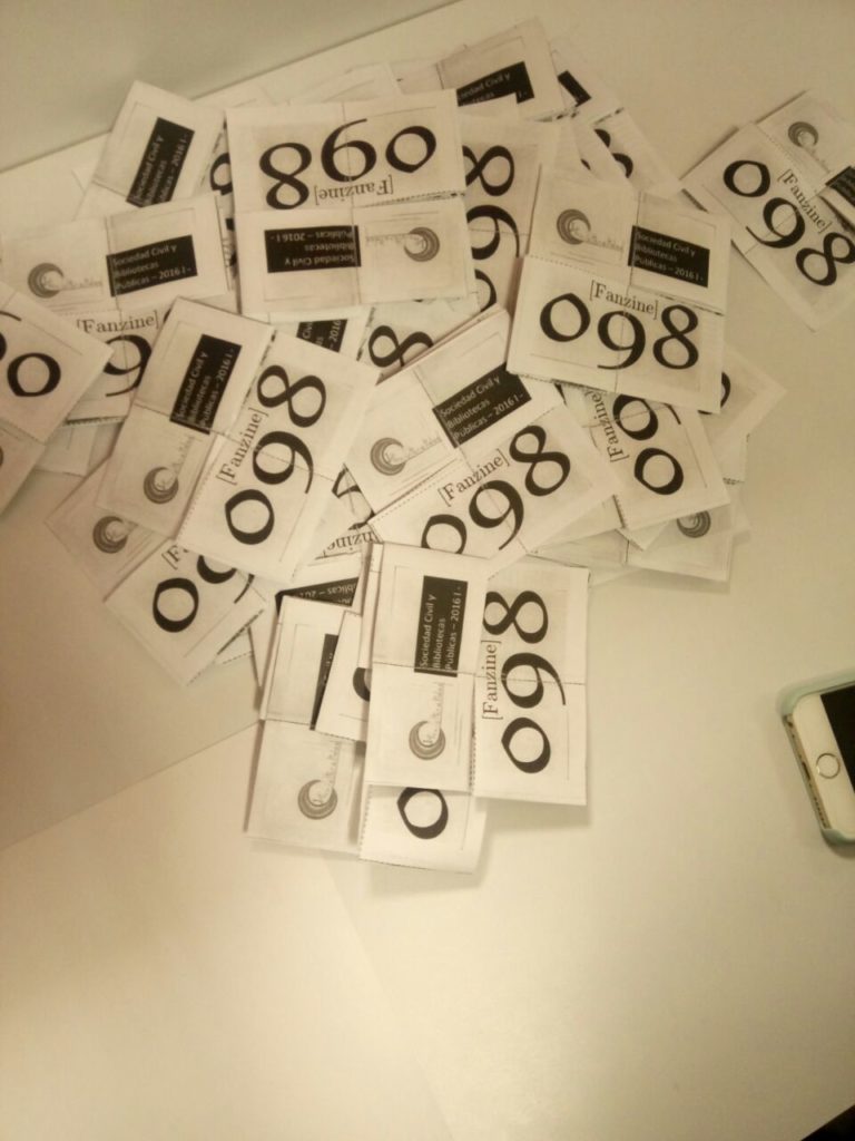 Fanzines terminados y listos para la distribución, Sociedad civil y bibliotecas públicas